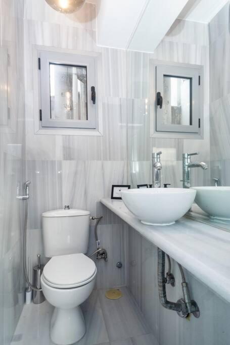 Apartamento The Parthenon View In The Historical Center! Atenas Exterior foto